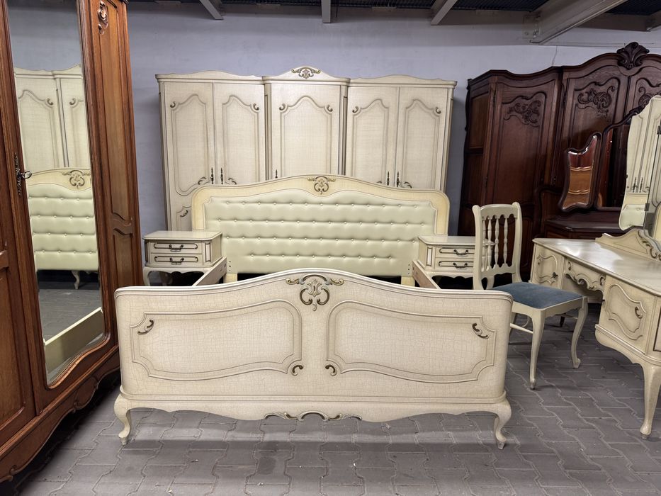 Sypialnia ludwikowska szafa łóżko toaletka meble do sypialni ecru