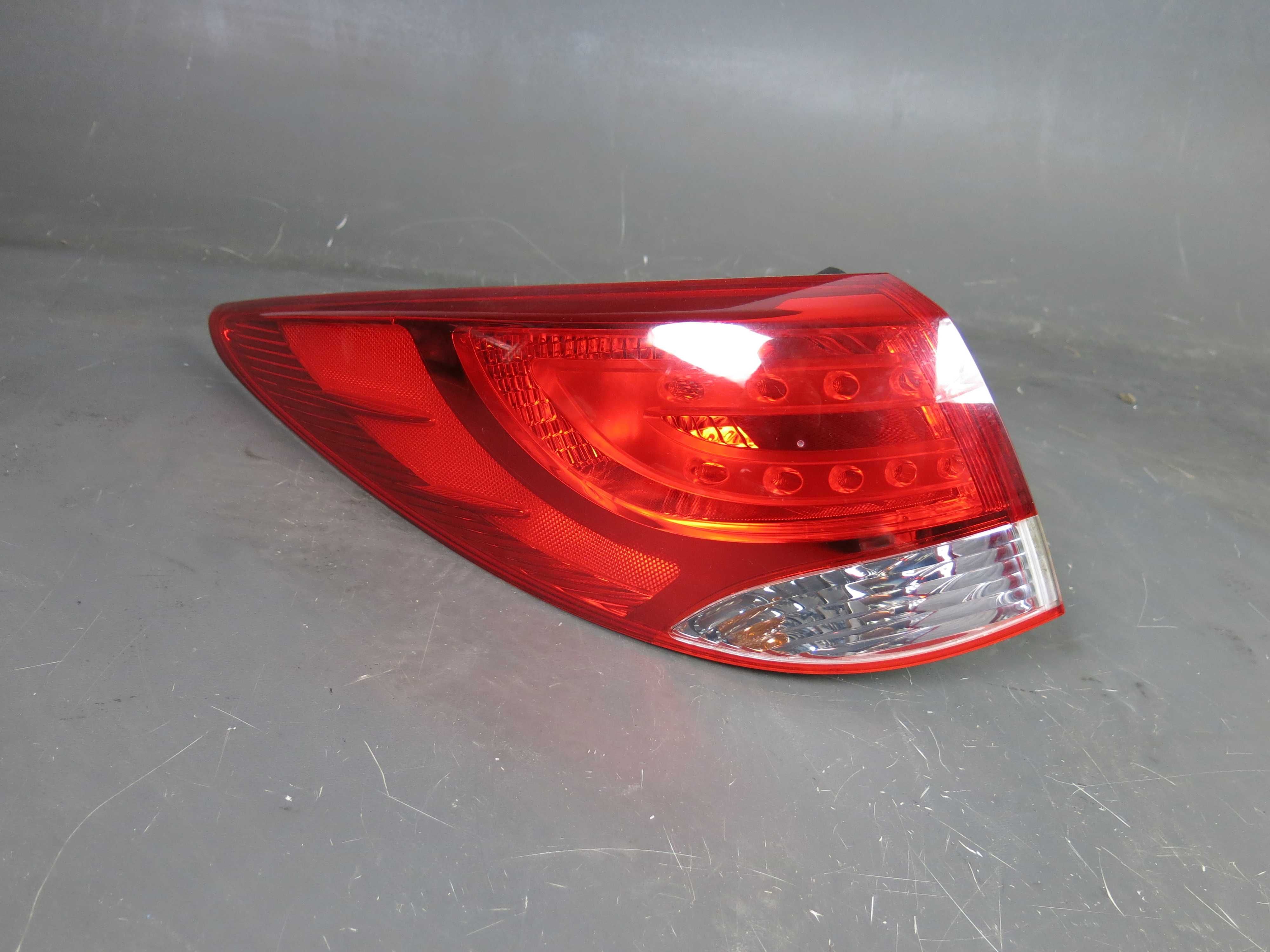 Hyundai IX35 lampa tylna tył lewa