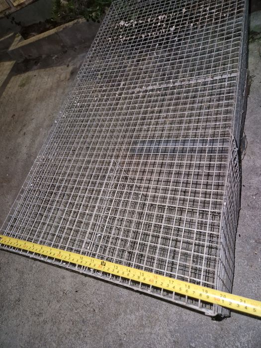 Gaiola e ninhos sminovos