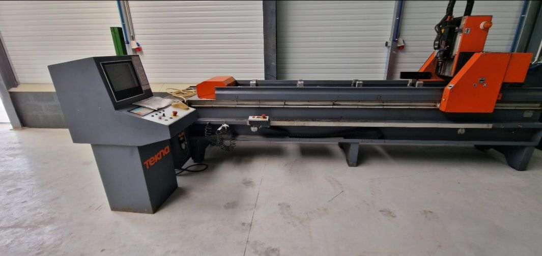 Máquna CNC Tekna