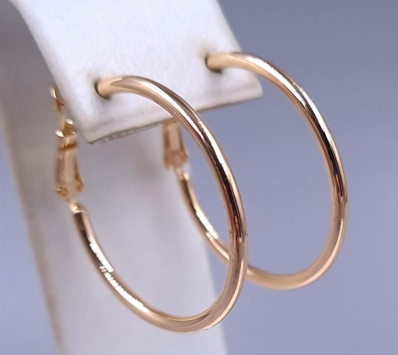 Нові сережки кульчики