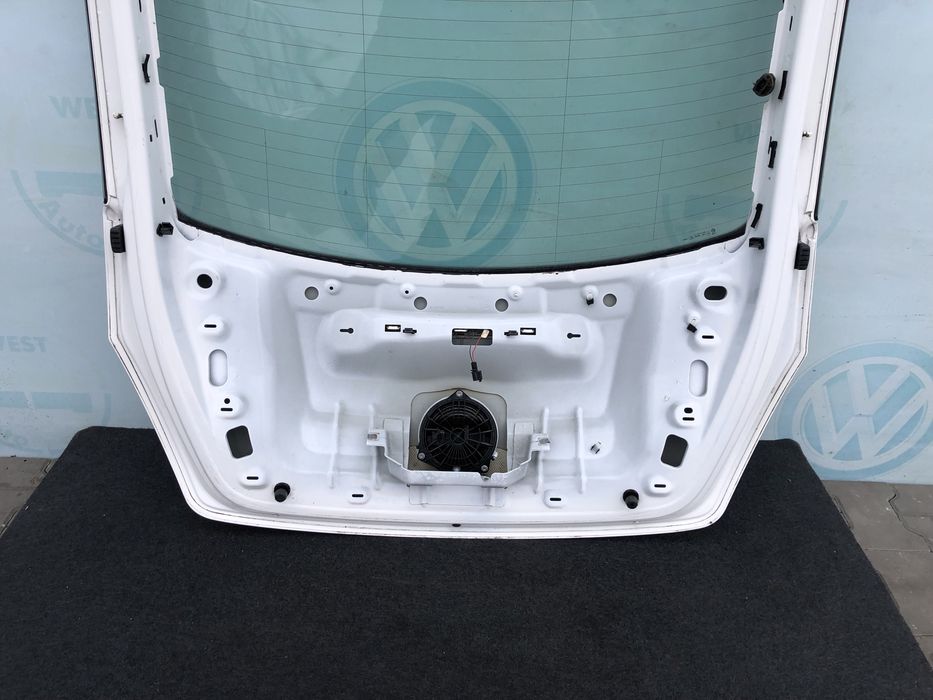 Ляда кришка багажника VW Beetle 5C5 USA 2011-2015