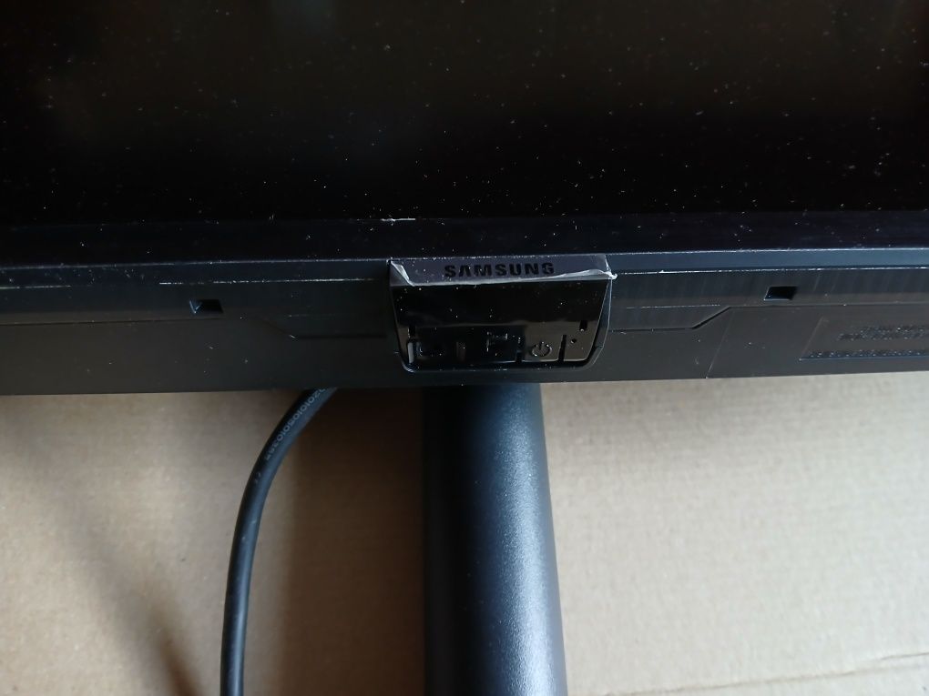 Monitor uszkodzona matryca