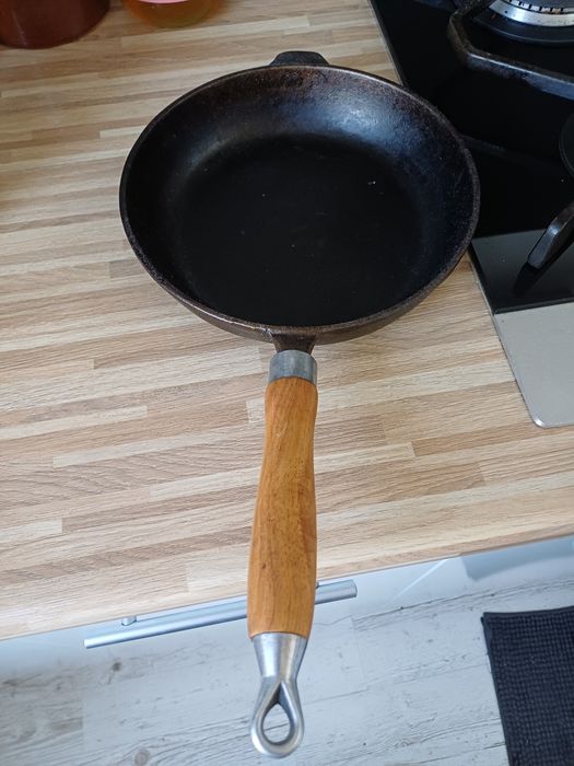 Stara Żeliwna patelnia