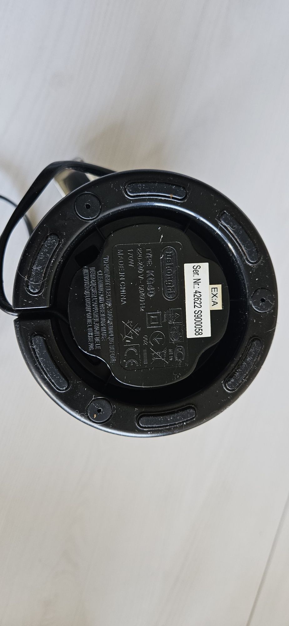 Sprzedam młynek do kawy De'Longhi model KG40