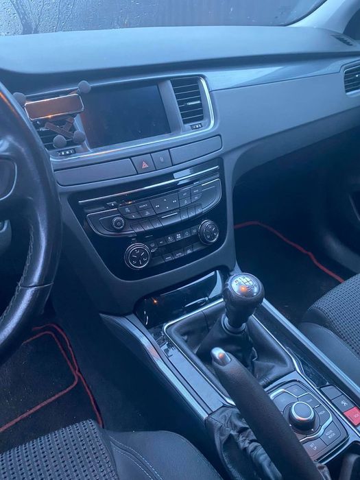 Свіжо пригнаний Peugeot 508