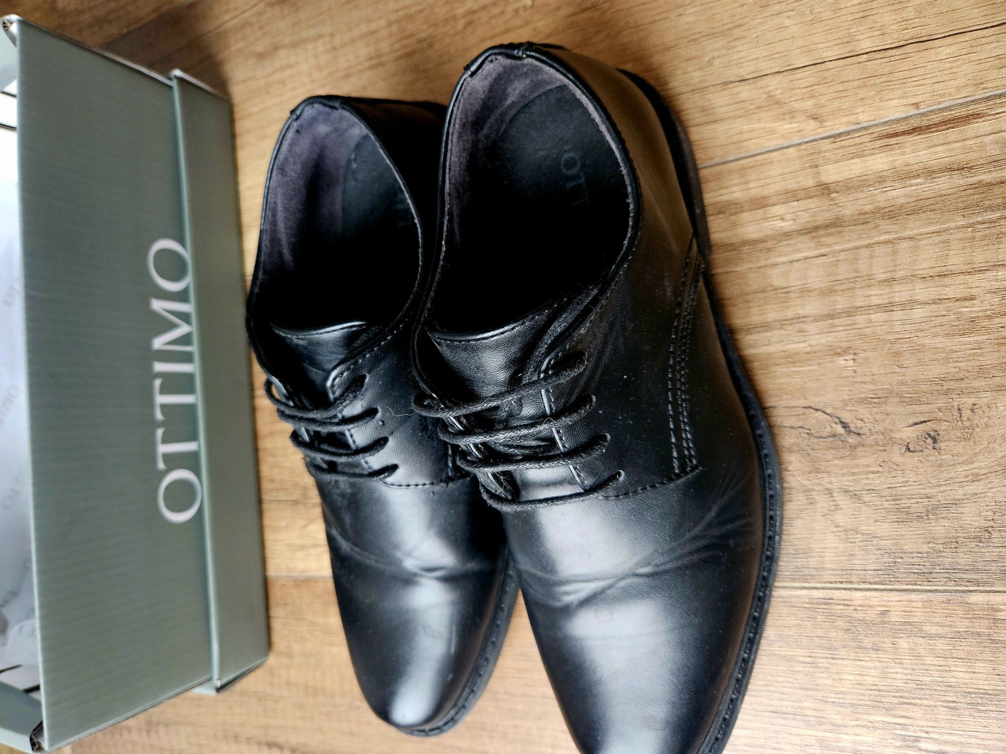 Buty do komunii rozm 37