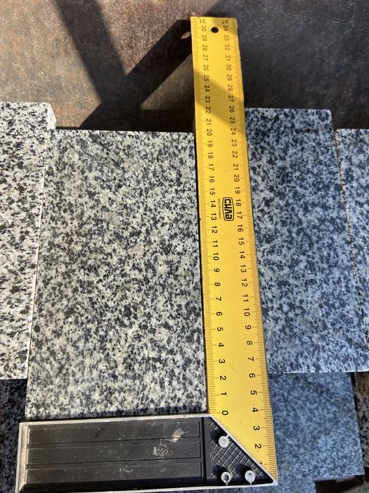 Граніт , плитка,залишки