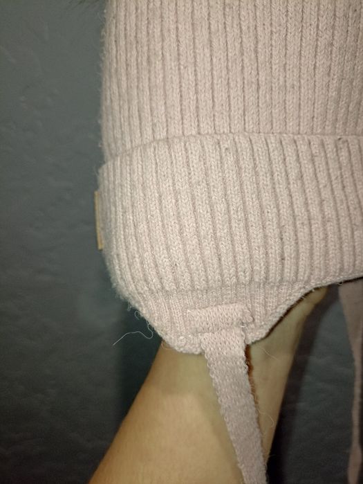 Зимова шапка на дівчинку