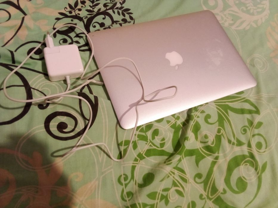 МакБук air 13 256gb