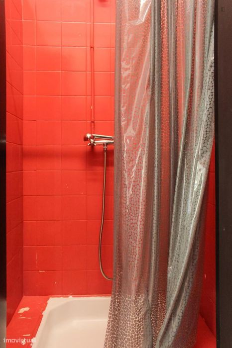 Quarto - localizado em Cidral Coimbra