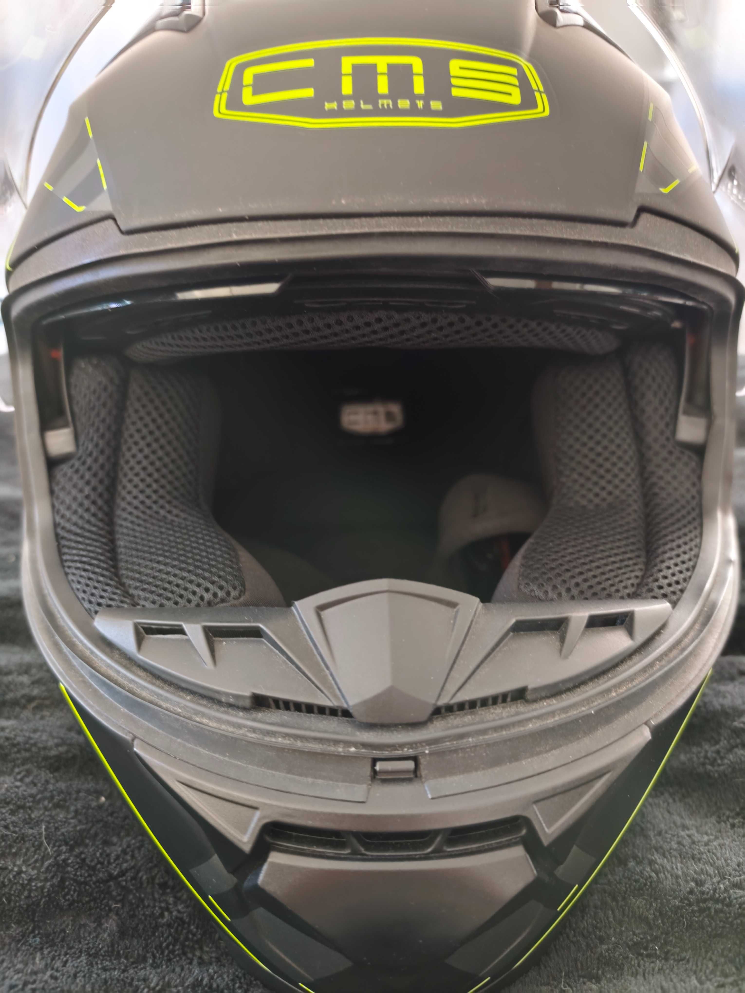 Capacete CMS GTV STRADA em bom estado