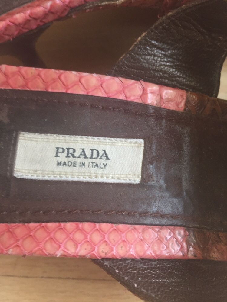 Туфли  шлепки Prada
