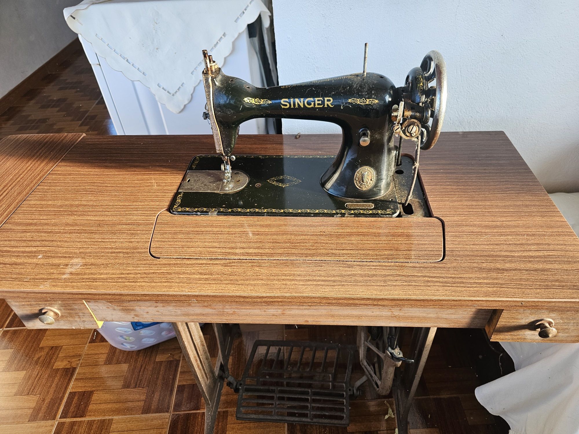 Máquina de costura Singer