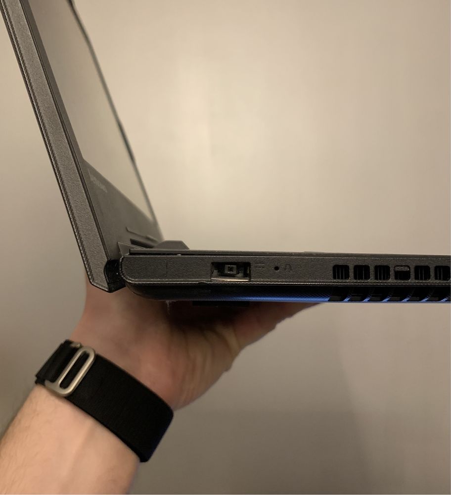 Laptop Lenovo NoteBook B71-80 17,3” (Gamingowy, biurowy) (i7, 8GB Ram)