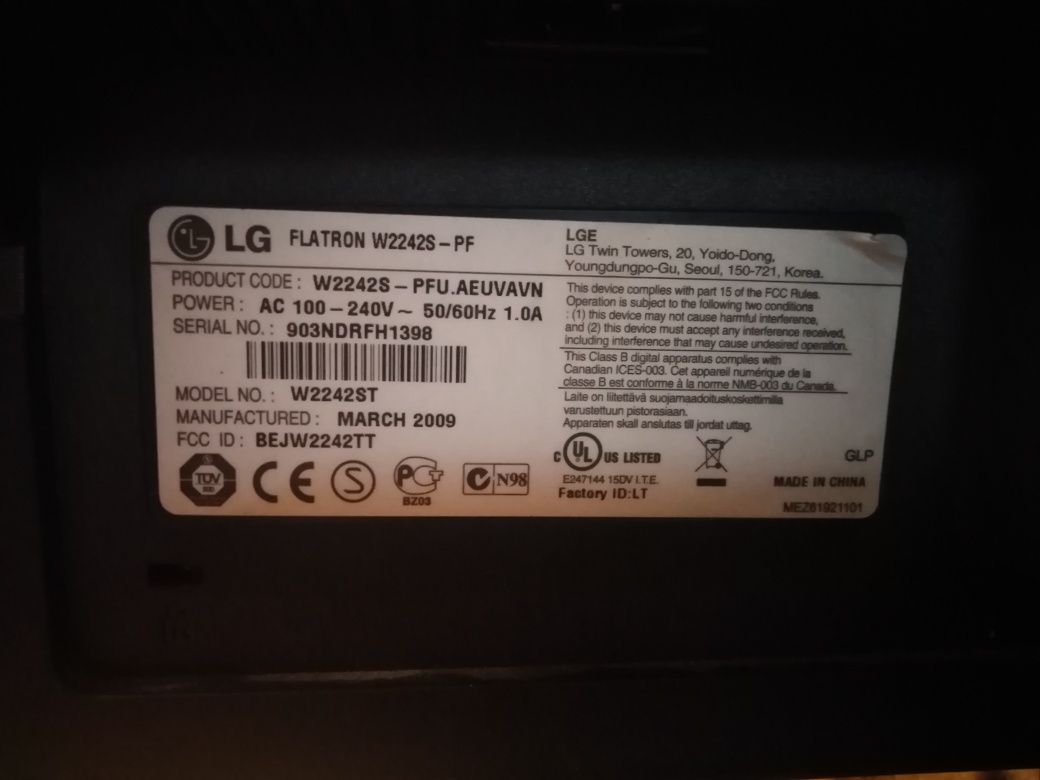 LG Flatron W2242S 22 cale