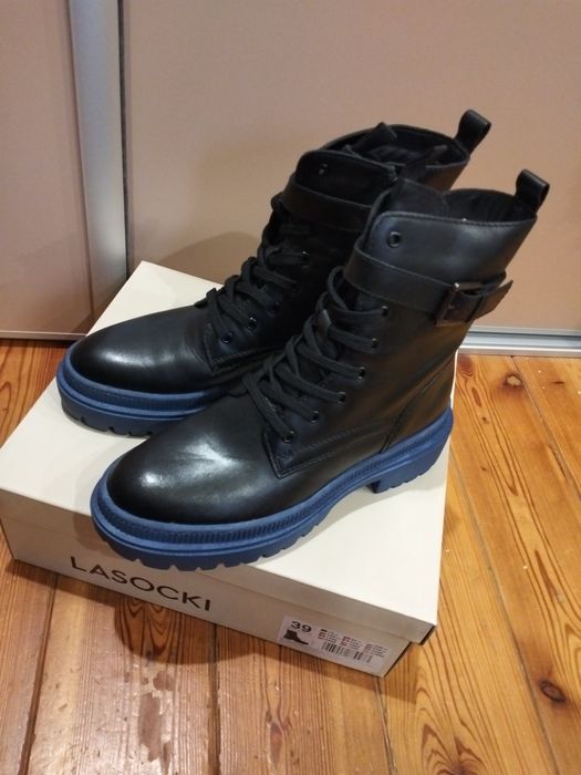 Nowe czarne botki Lasocki rozmiar 39