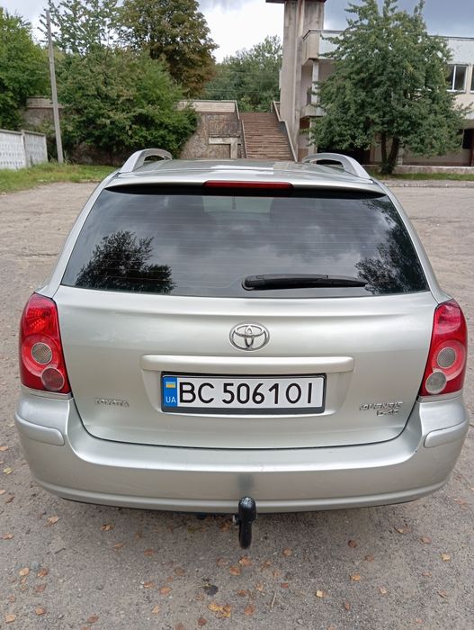 Продам власне авто в хорошому стані,пригнаний в одних роках 4 роки