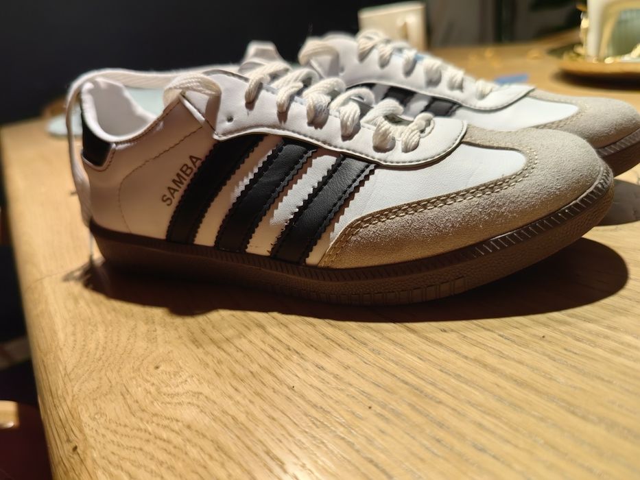 Buty Adidas Samba. Rozmiar 37. Jak nowe.