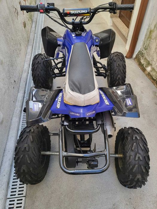 Moto4 125 cm3 azul