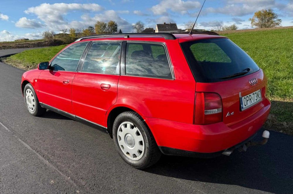 Audi A4B5 1.6/LPG/Klimatyzacja/Alufelgi/Hak