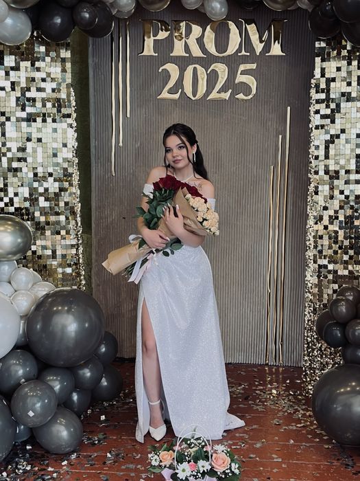 Плаття на випуск, весілля, свято