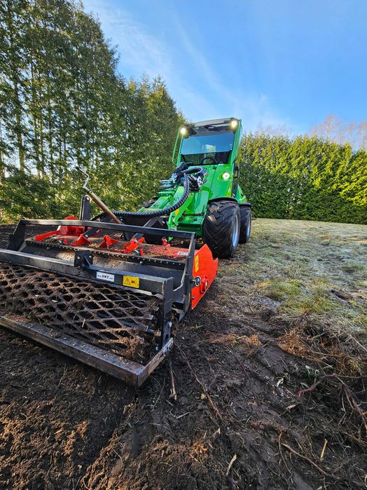 Trawniki - Glebogryzarka separacyjna - niwelacja terenu - prace ziemne