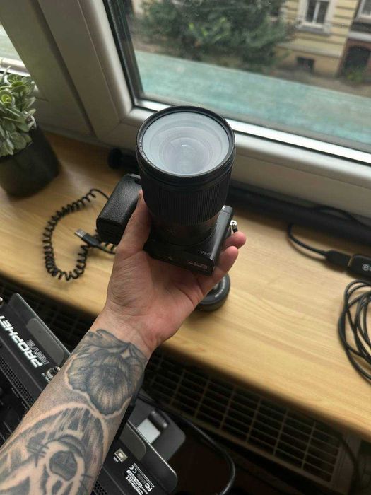 Zestaw do streamingu Sony a6000+oryg.obiektyw+Sigma 16mm,f/1.4,Camlink