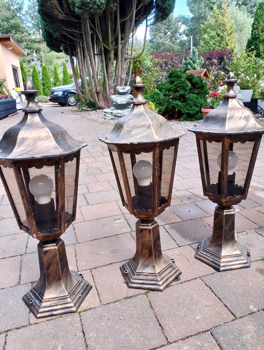 Lampa, latarnia ogrodowa.