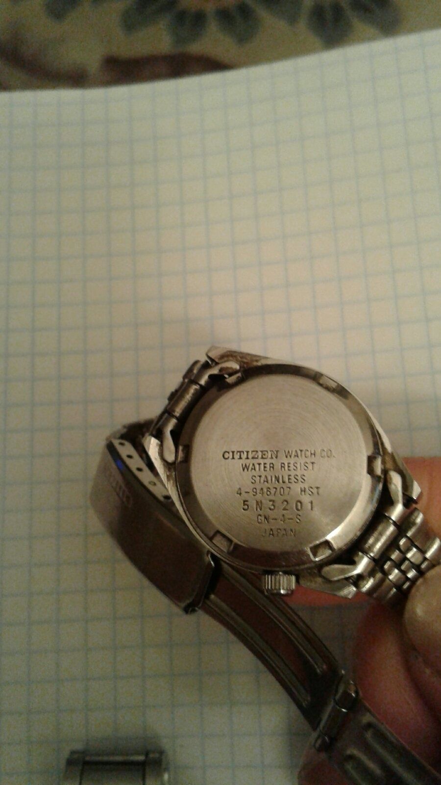 Продаются женские часы Citizen.