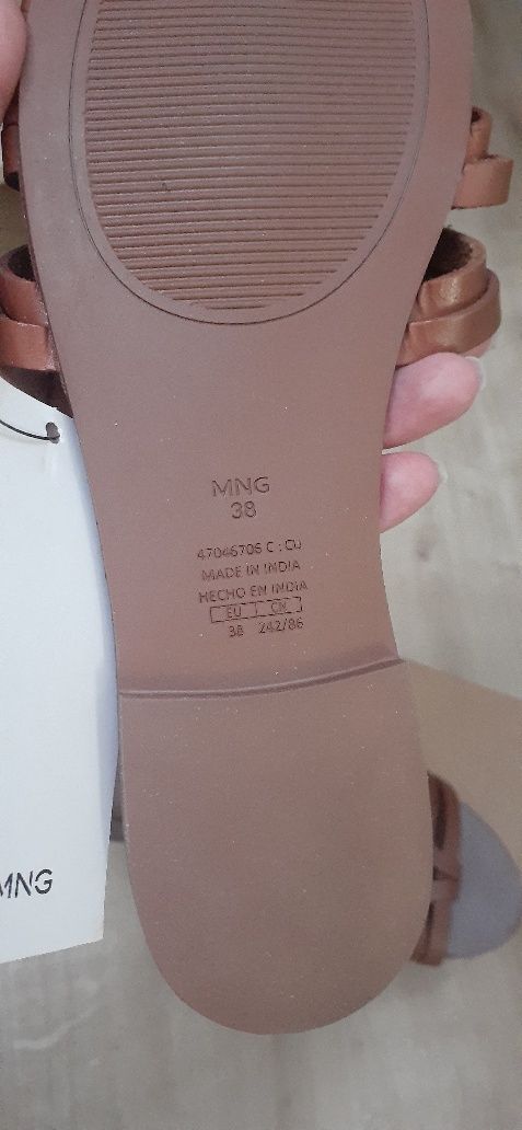 Кожаные шлепанцы Mango.38р.