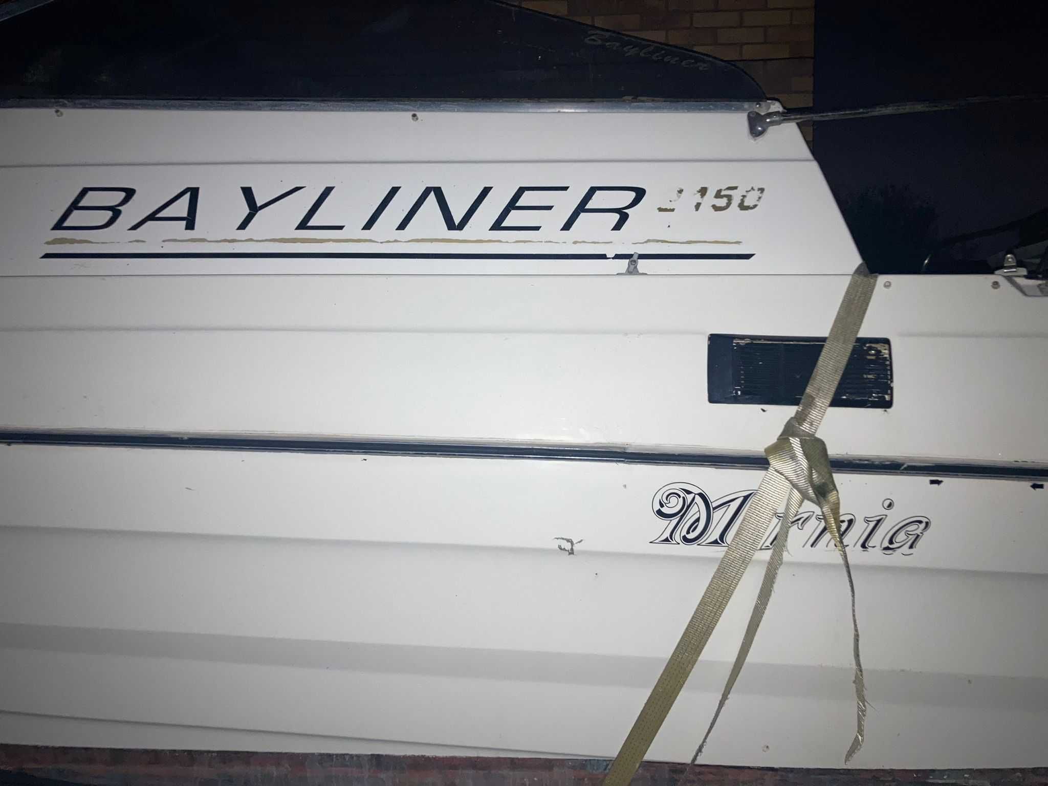 Bayliner 2150 Łudz kabinowa