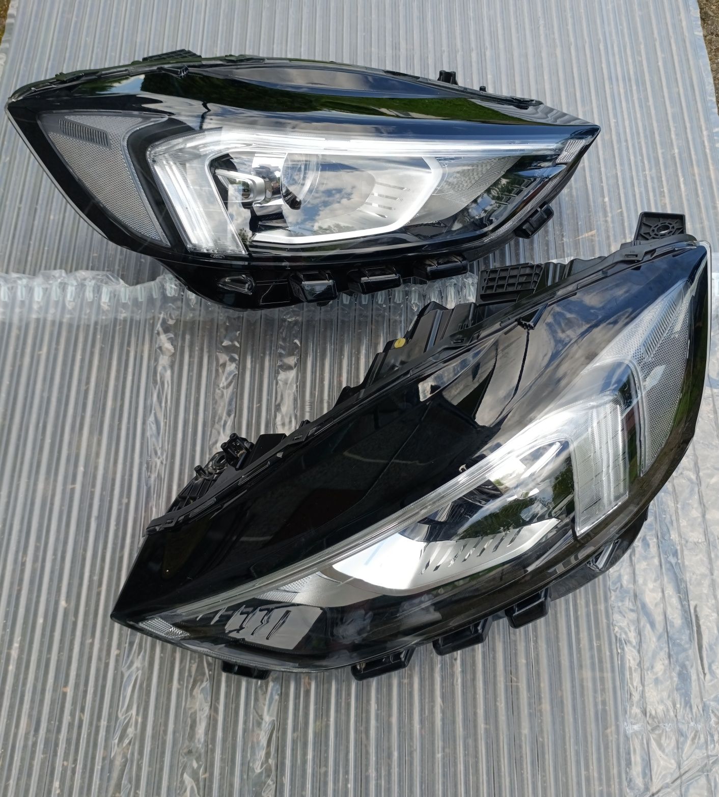 Lampy Reflektory Ford Edge