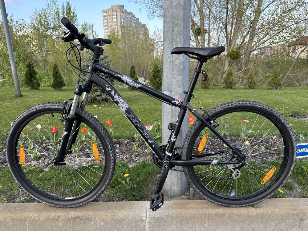 Продам велосипед Specialized Myka 17 майже новий