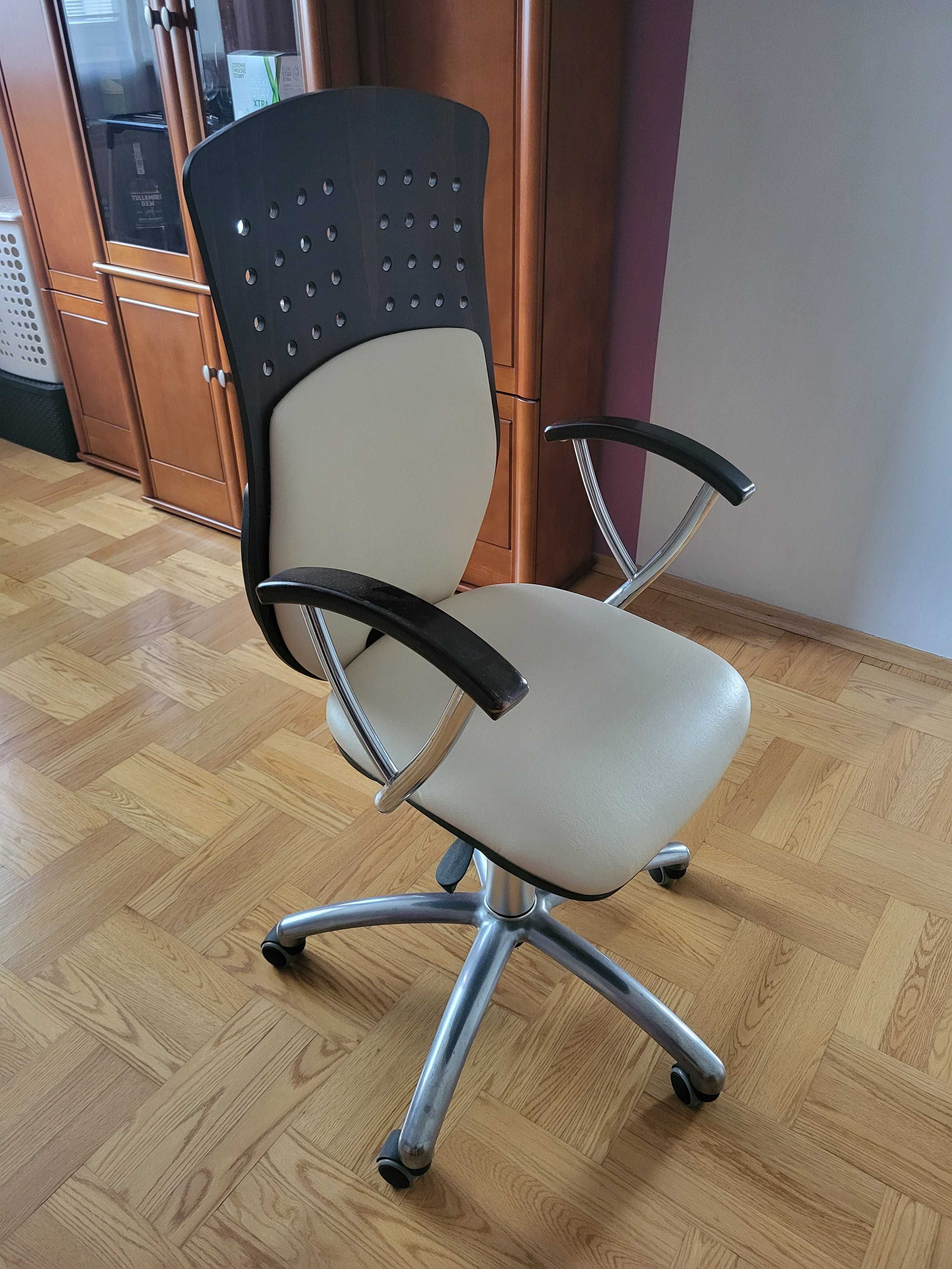 Krzesło obrotowe
