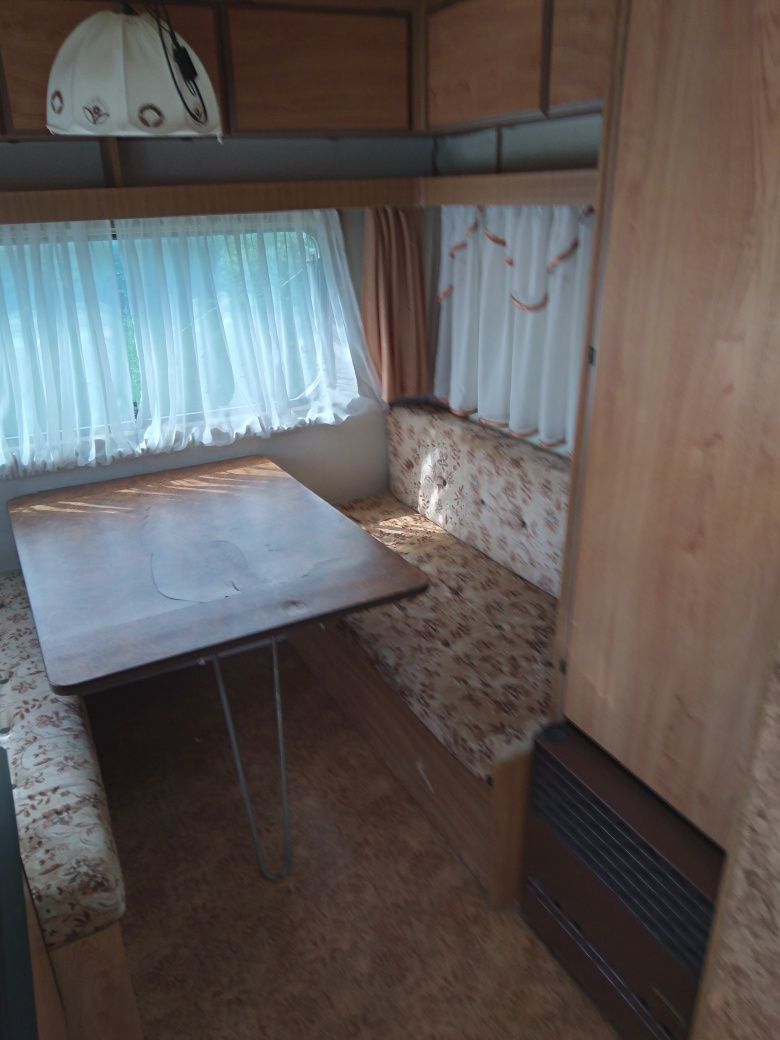 Sprzedam przyczepę kempingową burstner