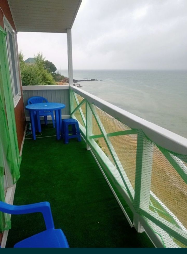 Домики посуточно на самом берегу моря,Вапнярка, ДК Солнечный