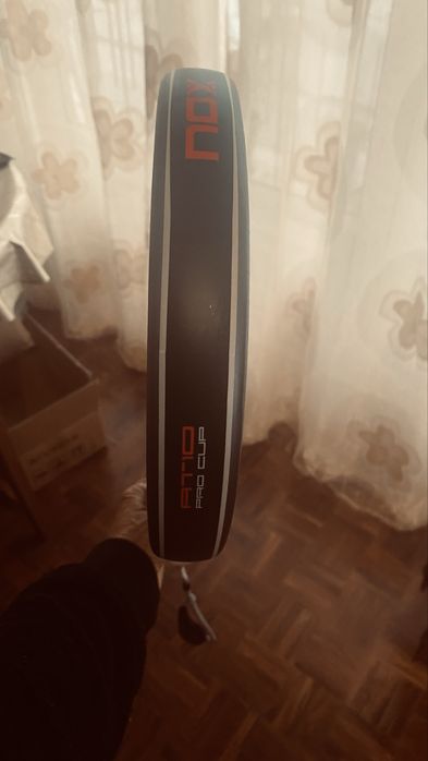 Vendo raqueta padel Nox Mt10 pro cup confort praricamente nova