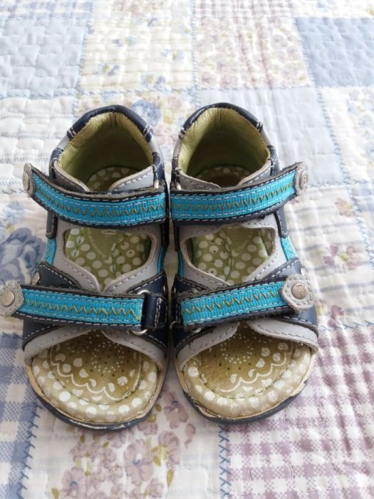 Продам сандали Бартек 22 р.
