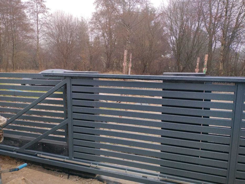 Brama przesuwna palisadowa 4000x1500 w komplecie