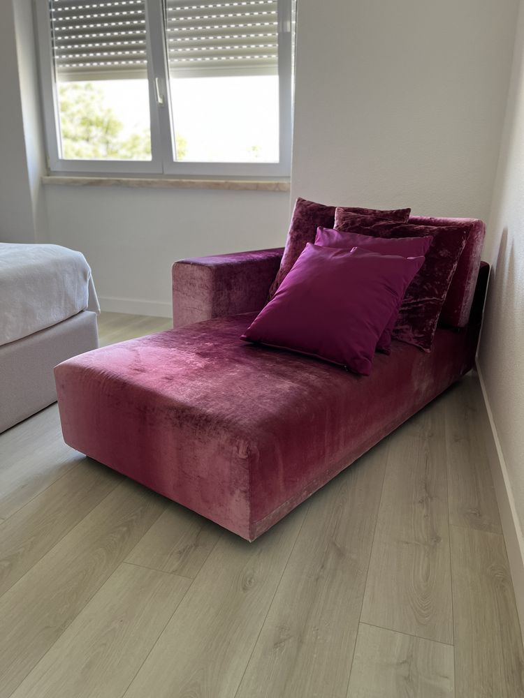 Chaise Longue em veludo rosa