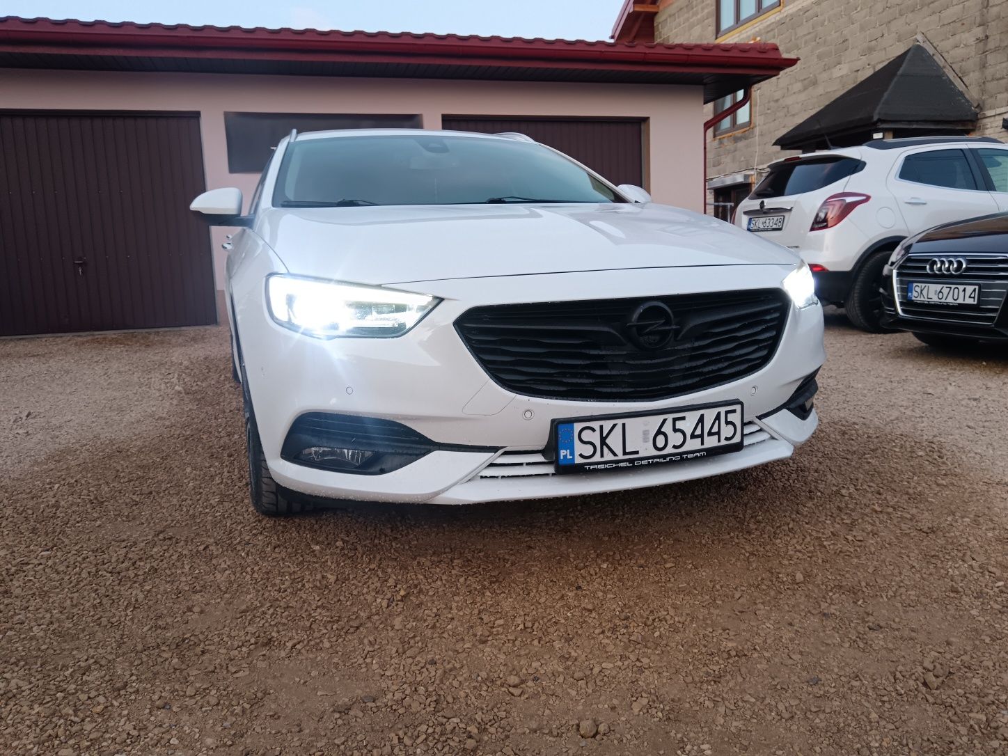 Insignia B bogata wersja full led radar kamery