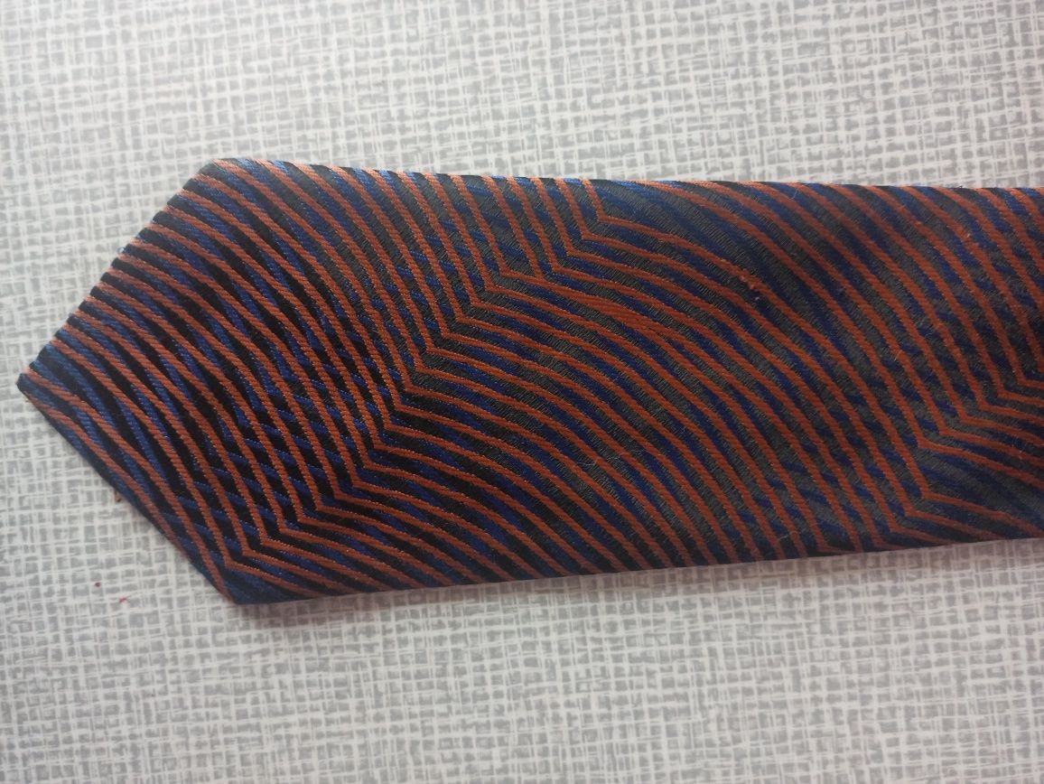 zestaw krawatów różne