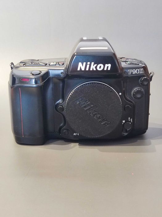 Câmara Analógica Nikon F90 X + Data Back MF-26