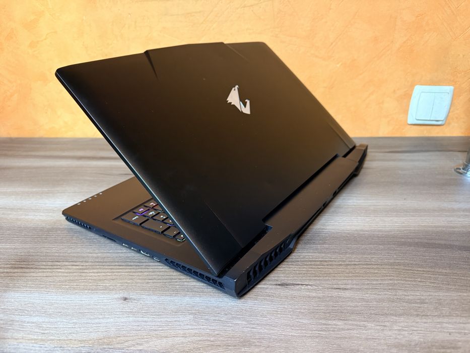 Рідкісний ігровий AORUS X7(Core i7/GTX1080 8GB/2K 120hz/16/256+1Tb)