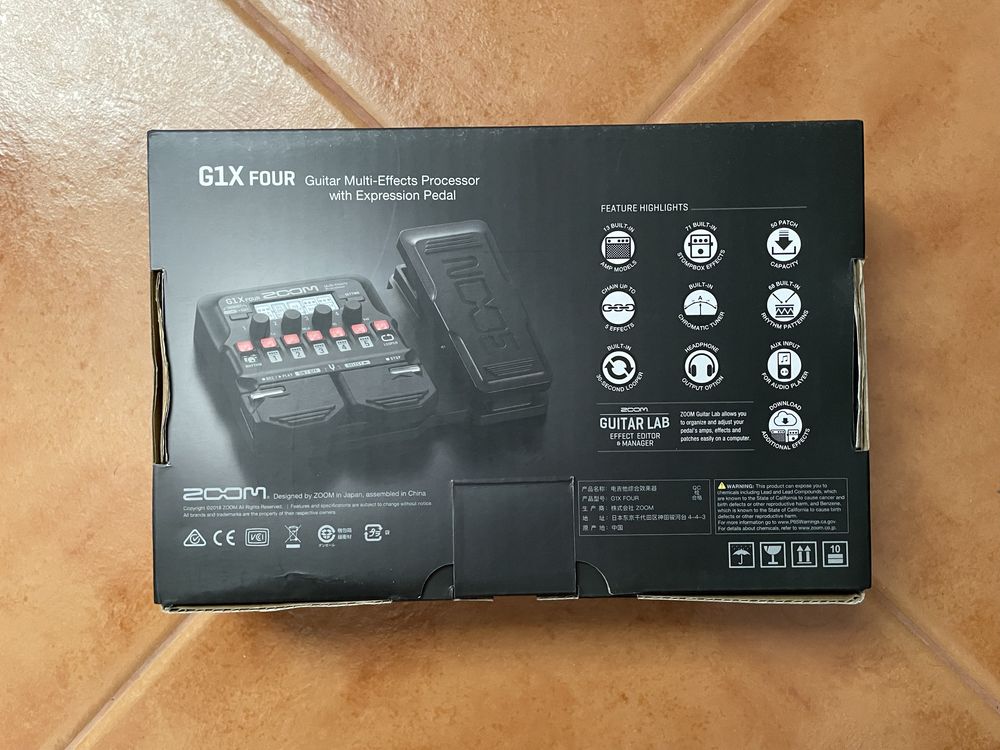 Pedaleira ZOOM G1X FOUR