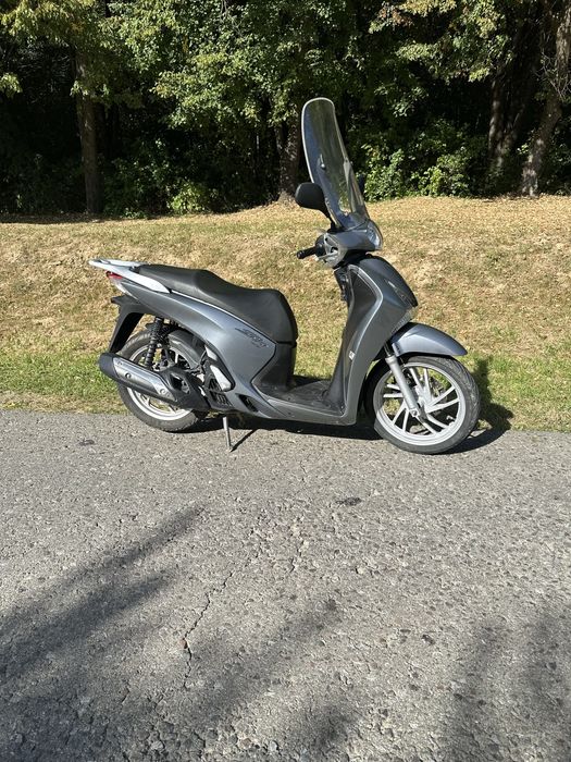 Honda sh 125 2013.