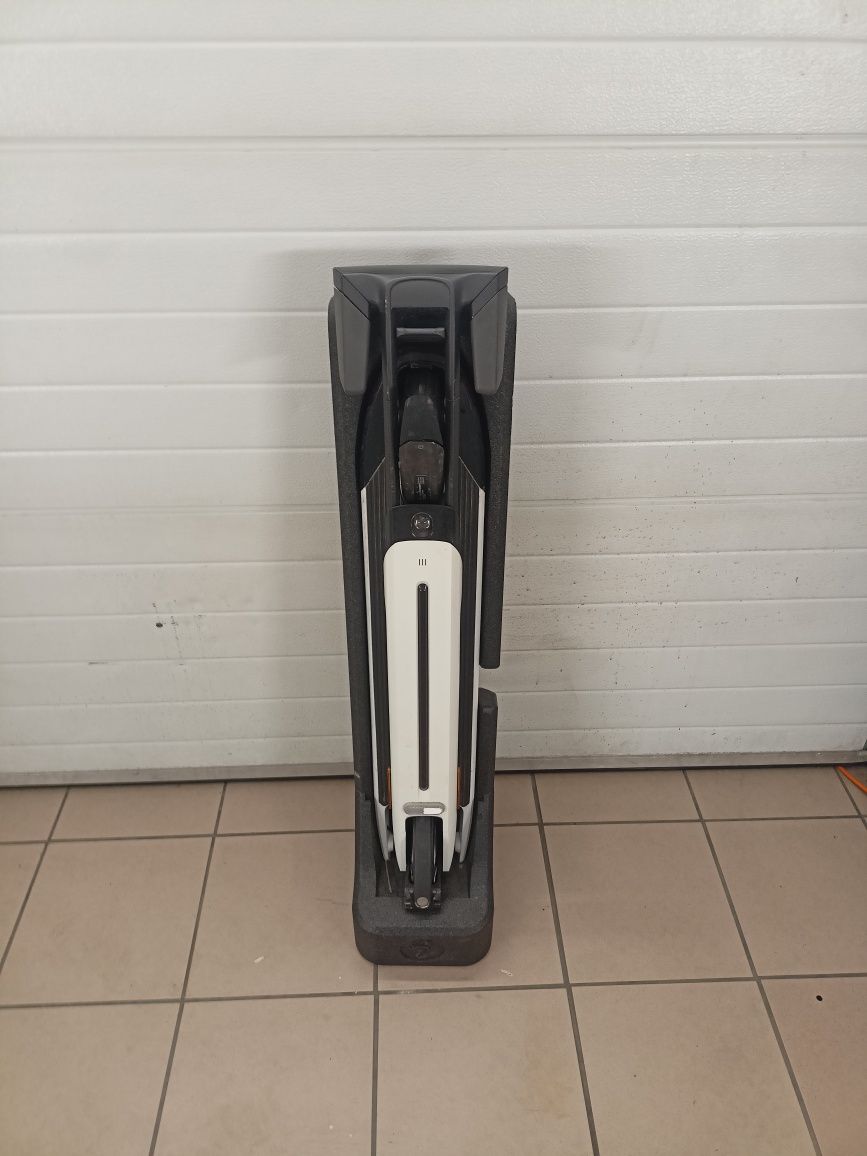 Hulajnoga elektryczna Segway Ninebot KickScooter Air T15D składana