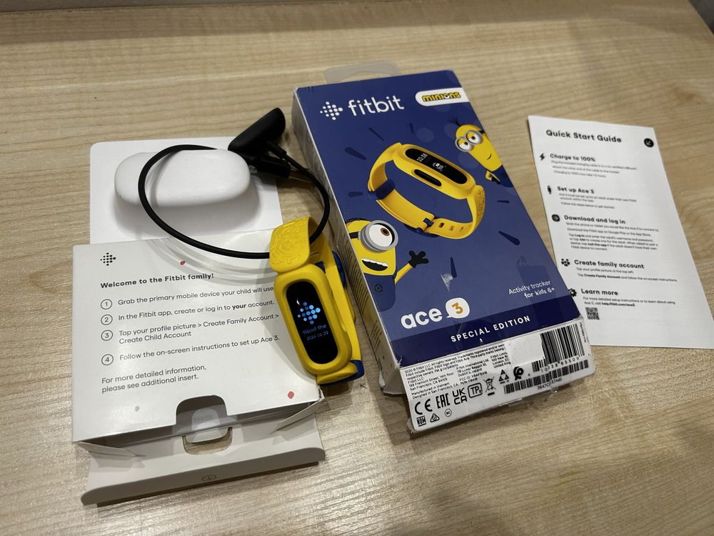 NOWY Smartband Fitbit by Google Ace 3 Kids Minions Special Edition
