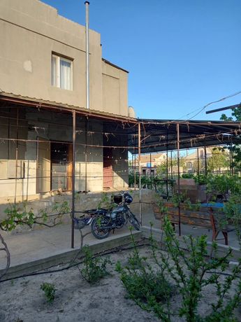 Продам дом район ПМК в городе Берислав